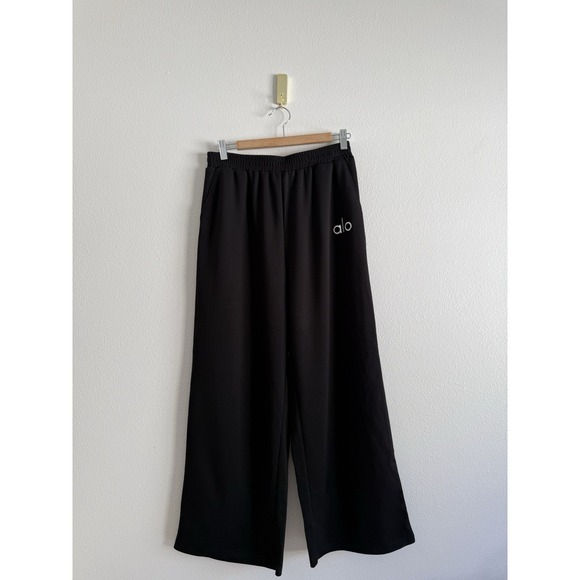 ALO Yoga Pants - Alo Yoga Black Wide Leg Sweatpants size M